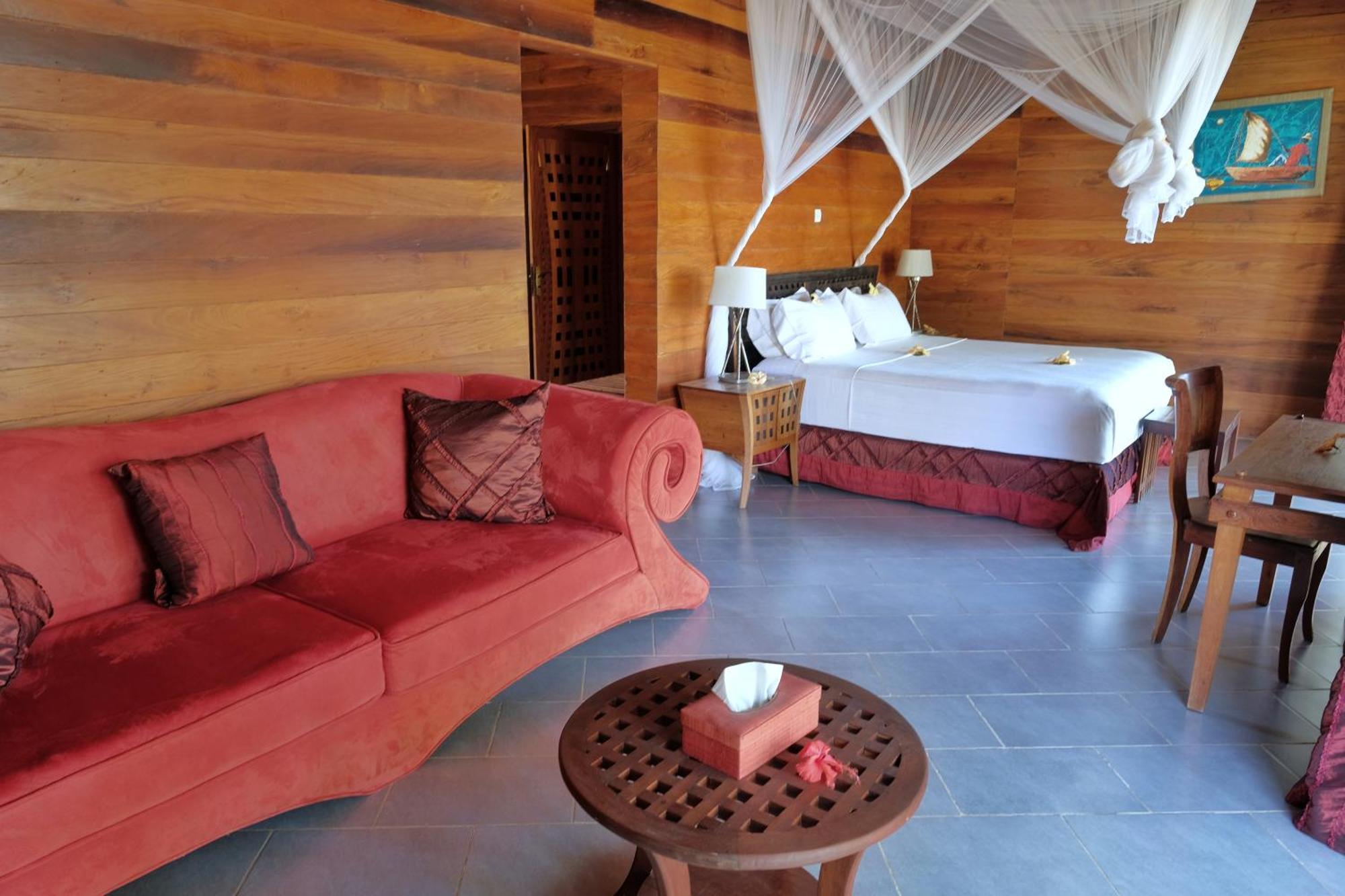 Sangany Lodge Befotaka Bay Exteriör bild