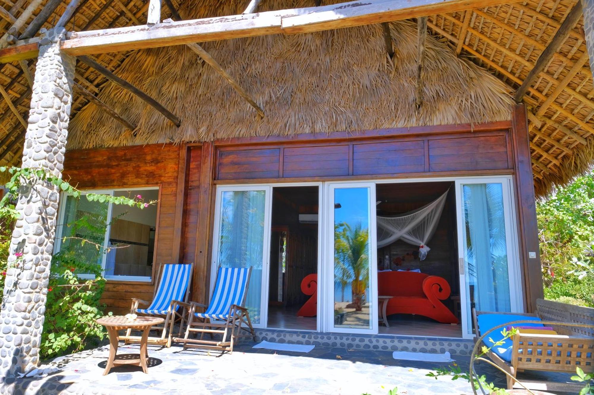 Sangany Lodge Befotaka Bay Exteriör bild