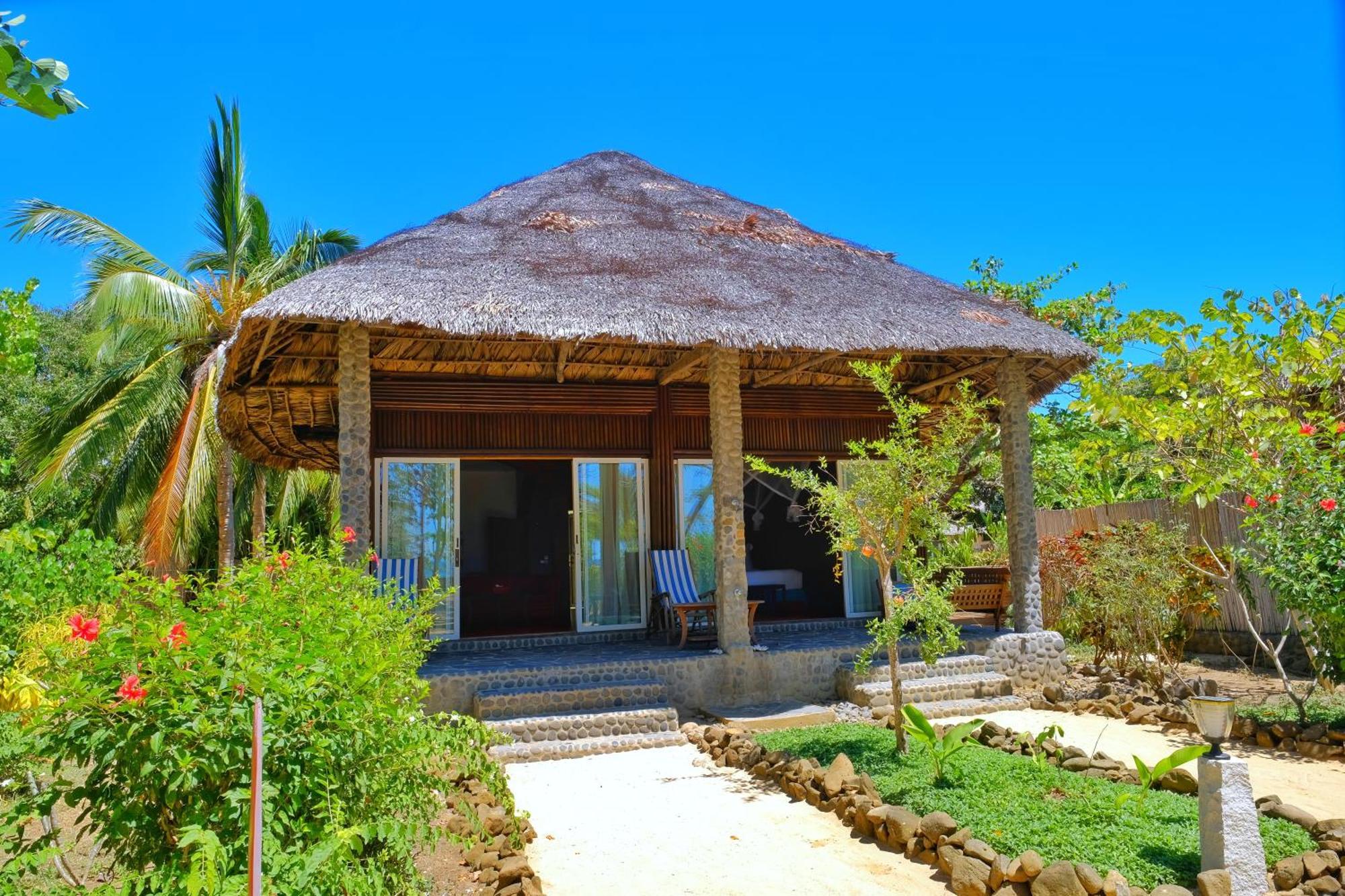 Sangany Lodge Befotaka Bay Exteriör bild